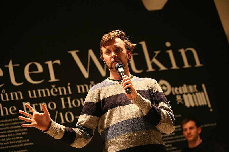 Regionální kolo soutěže slam poetry Brno, které ve středu večer hostil Dům umění na Malinovského náměstí, vyhrál Mirek Kynčl. 