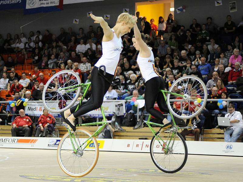 Brněnské mistrovství světa v sálové cyklistice.