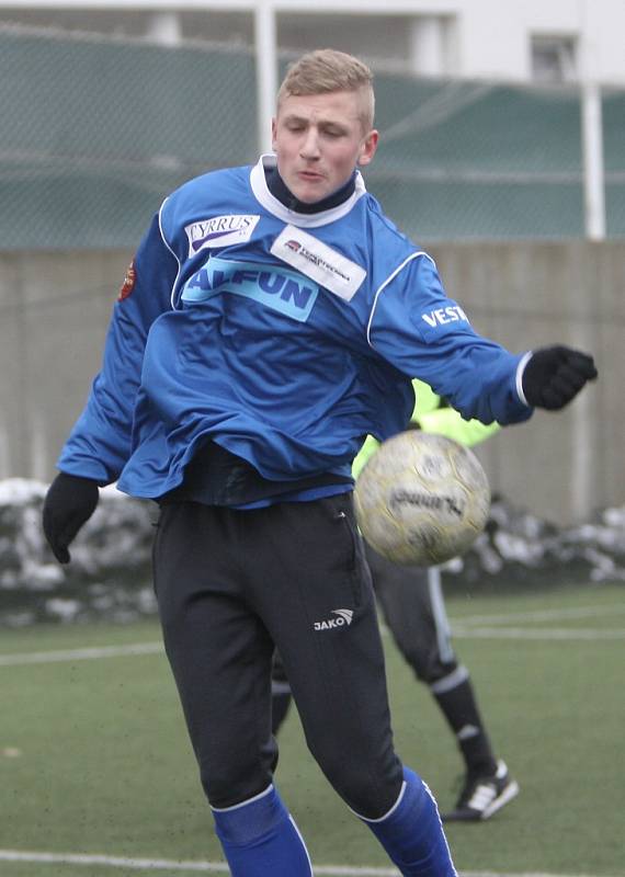 Vyškov (v modrém) na turnaji v Líšni zdolal Bystrc 3:1.