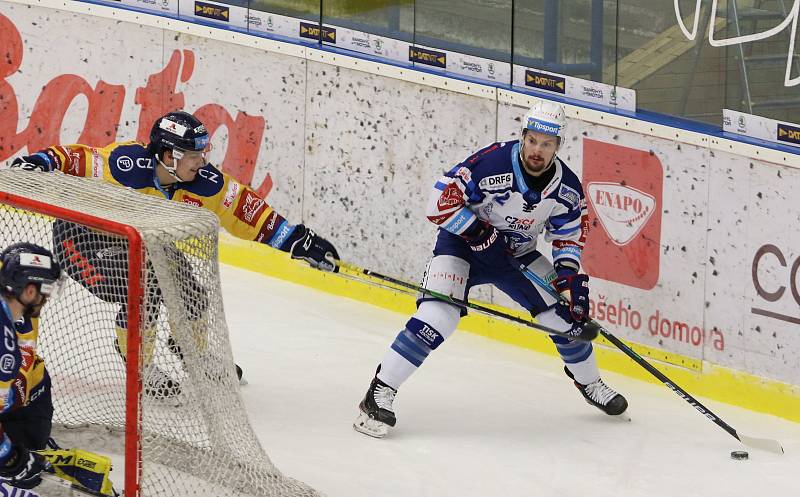 Hokejisté Zlína proti brněnské Kometě neuspěli ani potřetí v letošním ročníku extraligy. Ve čtvrtek na Zimním stadionu Luďka Čajky prohráli 4:5.