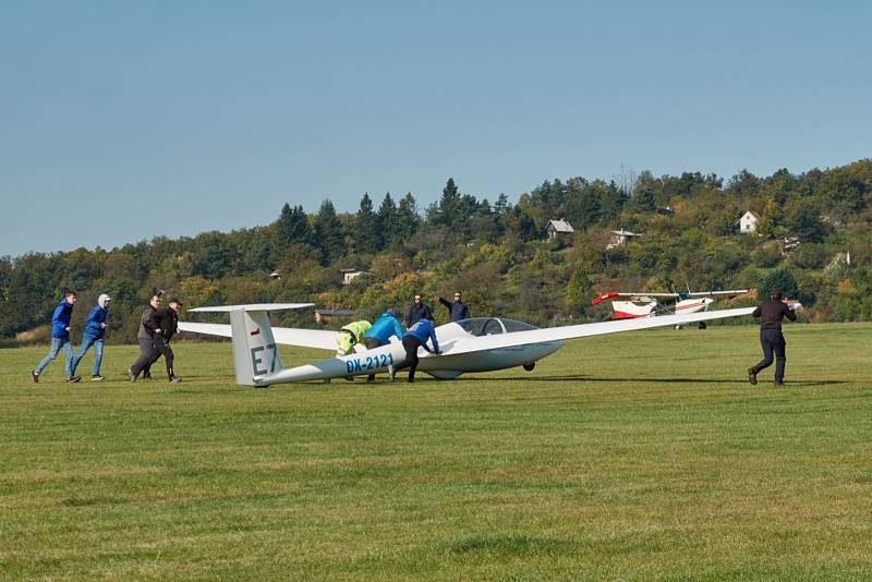 V Brně-Medlánkách se uskutečnila soutěž v letecké akrobacii na kluzácích.