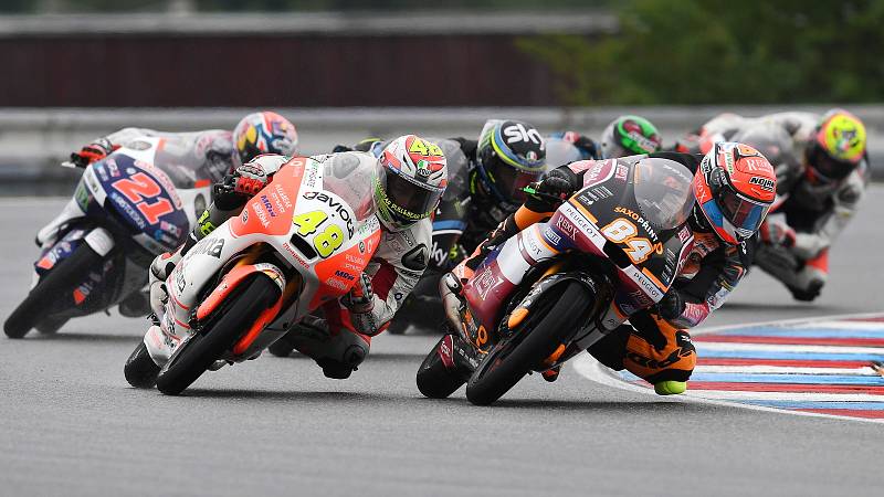 Monster Energy Grand Prix České republiky 2017, Moto 3 - Jakub Kornfeil 84 a Lorenzo Dalla Porta 48.