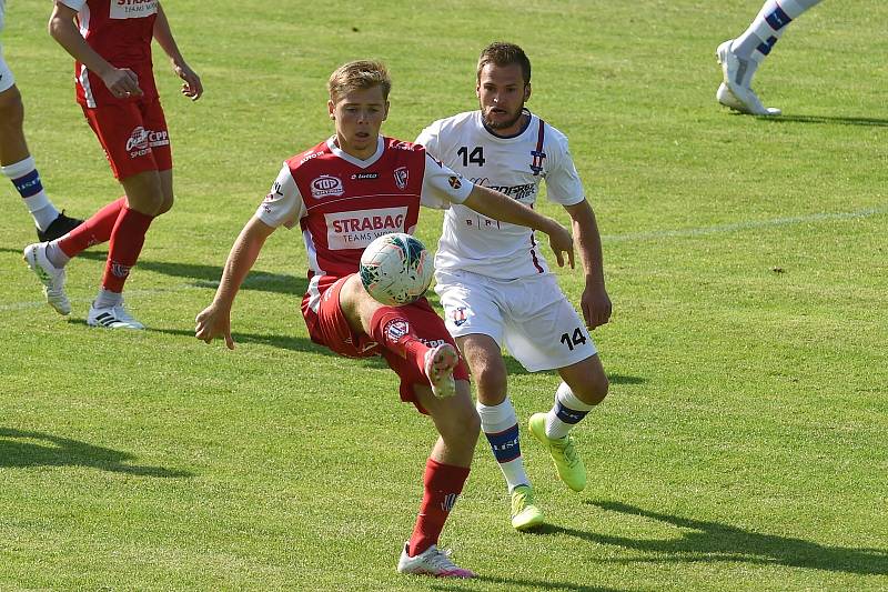 17.6.2020 - 24 kolo F:NL mezi domácí SK Líšeň v bílém (Jaroslav Málek) a FK Pardubice