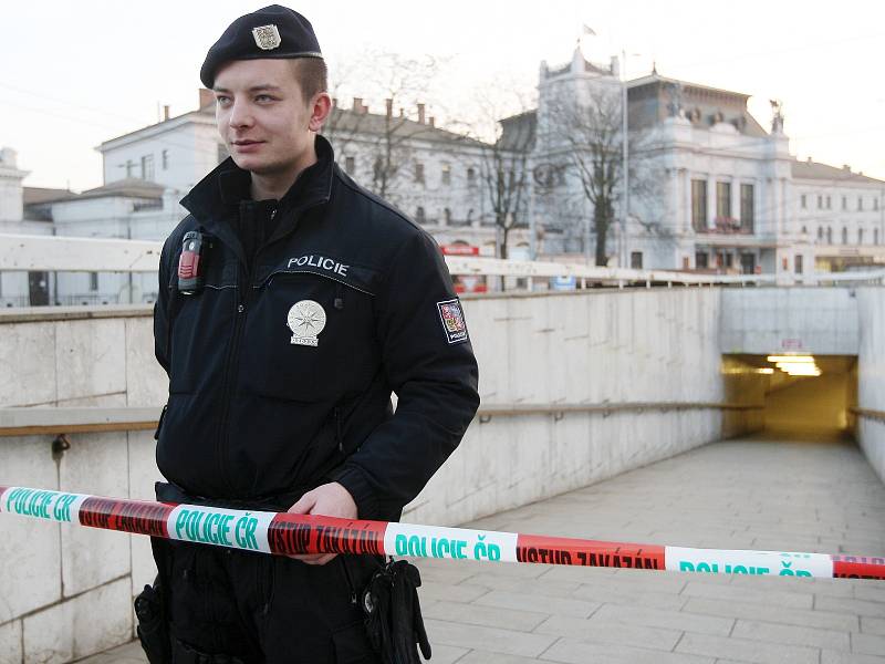 Policisté uzavřeli brněnské hlavní nádraží.