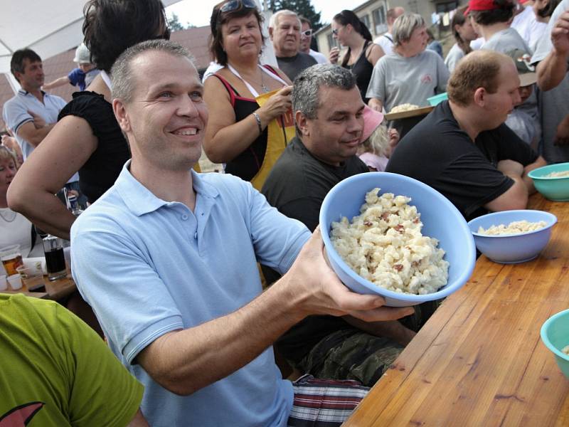 Ovčácké slavnosti spojené s výstavou ovcí a koz Ovenálie 2012 u Malhostovic.