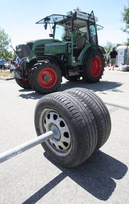  Dvě desítky amatérských siláků se zůčastnily závodu Strongman Brno