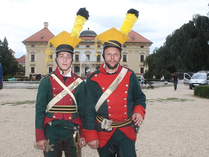 Napoleonovy hry ve Slavkově. Návštěvníci si prohlédli dobové kostýmy i zbraně.