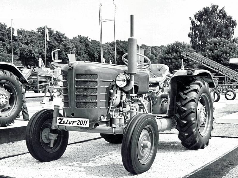 Zetor 2011 se Zetormaticem kolem roku 1960.