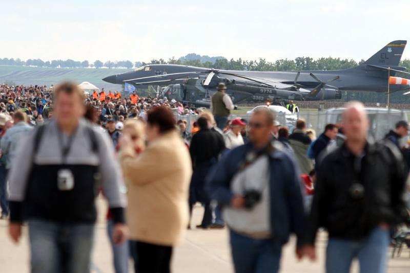 Čtrnáctý ročník mezinárodního leteckého festivalu CIAF 2007 v Brně-Tuřanech