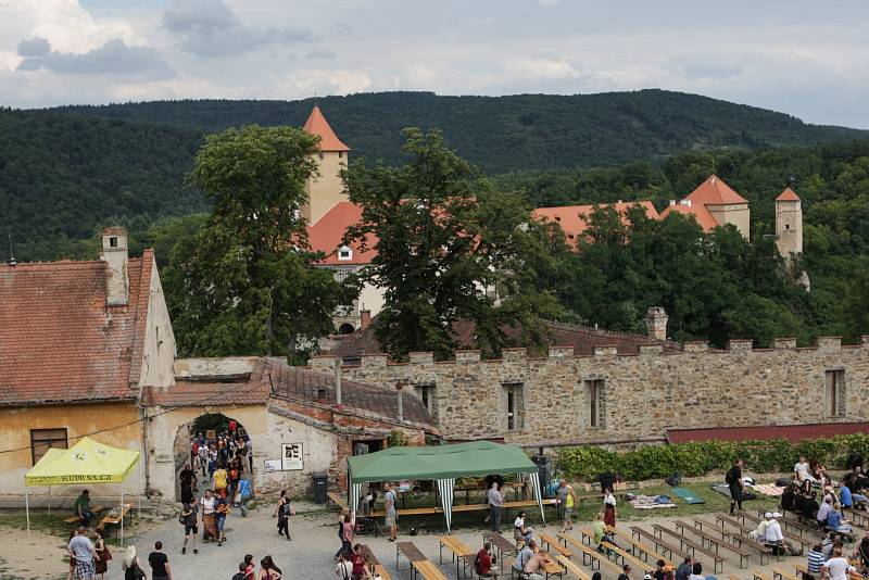 Veveří zaplnila keltská hudba. Při festivalu Lughnasad.