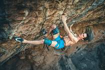 Brněnský lezec Adam Ondra vyzkoušel několik náročných cest ve Španělsku.