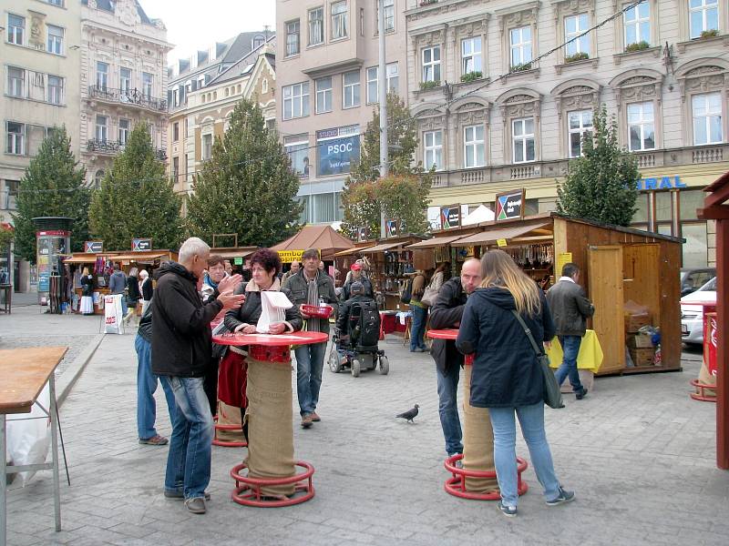 Slavnosti vína na náměstí Svobody v Brně vystřídala poslední akce z programu Festivalu v centru dění Slavnosti regionů.