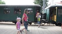 Dopravní nostalgie. Cestující se mohli svézt parním vlakem na nádraží Kuřim, libovolně cestovat historickým trolejbusem, autobusem nebo i tramvají až na Náměstí svobody v Brně.