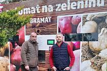 Tvůrci automatu na zeleninu v brněnských Řečkovicích Jiří Staněk a Petr Grünwald