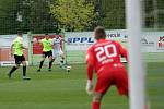 The Líšeň football players (in white) defeated FORTUNA: NATIONAL LEAGUE on the home field of Prostějov 2: 0 in the match of the 27th round.