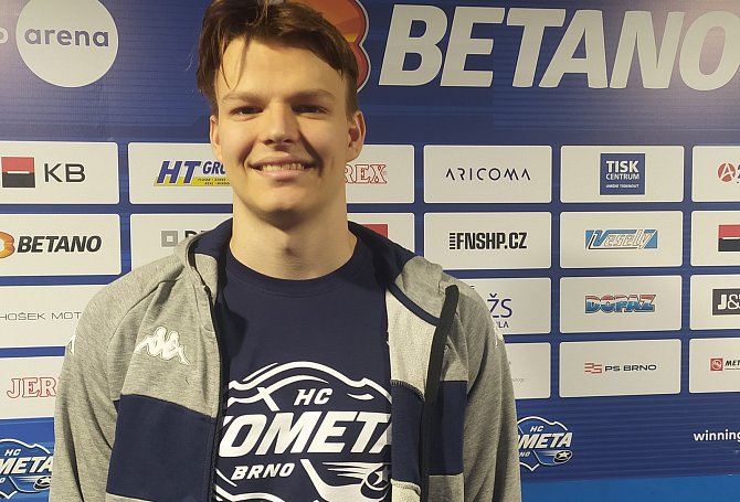 Jakub Kos v pondělí odcestoval s hokejovou Kometou do Litvínova.