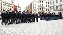 V centru Brna také skládali přísahu noví členové jihomoravského policejního a hasičského sboru. 