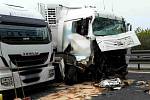 Hromadná nehoda kamionů na dálnici D1 u Brna ve směru na Vyškov. Měla tragické následky.