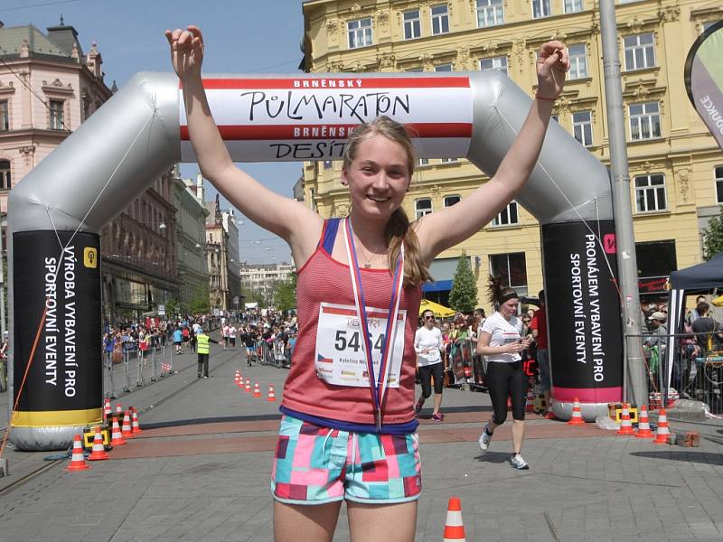  O téměř minutu a půl vylepšil maximum z prvního Brněnského půlmaratonu vítěz sobotního druhého ročníku Elisha Kiprotich Sawe z Keni.