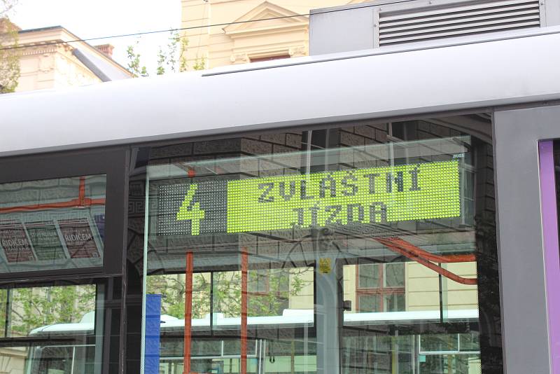 Slavnostní otevření tramvajové trati v Údolní ulici.