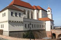 O post ředitele Muzea města Brna, pod které patří kromě hradu také třeba vila Tugendhat, se v nynějším výběrovém řízení snaží osm uchazečů.