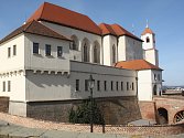 O post ředitele Muzea města Brna, pod které patří kromě hradu také třeba vila Tugendhat, se v nynějším výběrovém řízení snaží osm uchazečů.