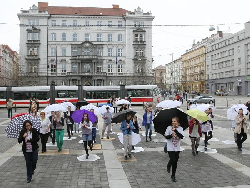 Vystoupením pod širým nebem zahájili čtvrtý ročník Mezinárodního stepařského festivalu. 