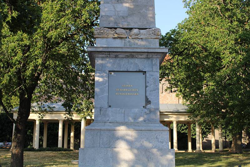 Oprava brněnského památníku připomínajícího konec napoleonských válek vyšla na zhruba dva a půl milionu korun.