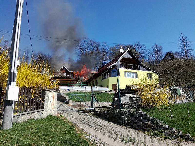 Požár chaty v Bílovicích nad Svitavou