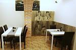 Restaurace Café de Funès v Brně.