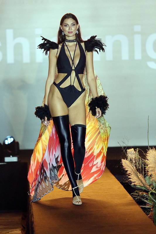 Velká módní show Fashion Night Brno se uskutečnila v prostoru Fait Gallery.