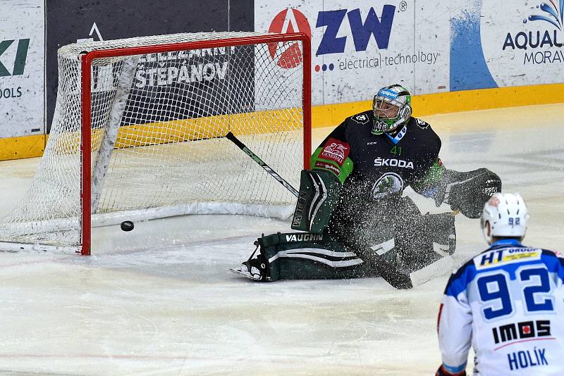 Hokejisté Komety Brno (v bílém) podlehli Mladé Boleslavi 0:2.