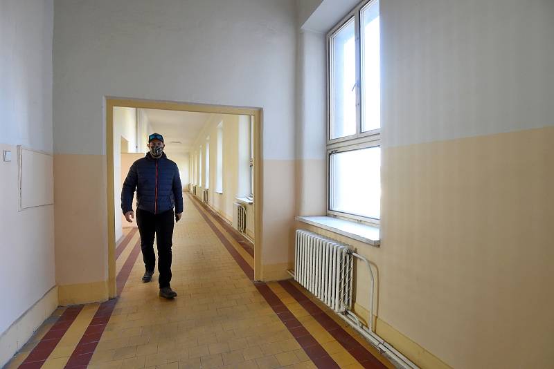 Karanténní ubytování pro bezdomovce v Brně vznikne třeba v areálu židenických kasáren.