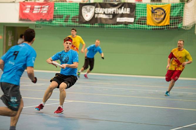 Loňské halové mistrovství České republiky v ultimate frisbee.