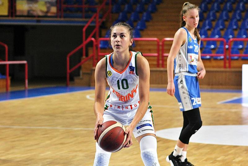 Basketbalistka brněnských Žabin Eliška Hamzová patří v letošní sezoně k nejvíc vytěžovaným hráčkám týmu. Foto: BK Žabiny Brno