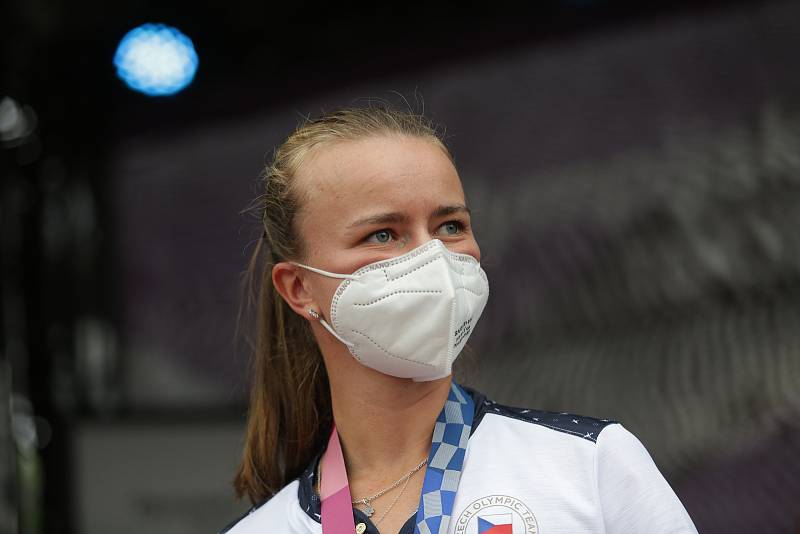 Tenistka Barbora Krejčíková přivezla na olympijský festival zlatou medaili.