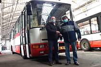 Jednu Karosu B931 brněnský dopravní podnik nedávno daroval na dobročinné účely, o další mají zájem sběratelé.