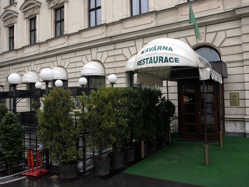 Brněnská restaurace Slavia.