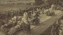 Miláčkem publika se stal Monačan Louis Chiron, který v Brně zvítězil se svou Bugatti v letech 1931 - 1933. V roce 1949 Brno hostilo první a poslední závod vozů specifikace formule 1, jenž skončil tragickou nehodou.