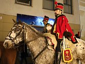 Centrem města Brna prošel historický průvod vojska s císařem Napoleonem. Brňané si tak připomněli slavkovskou bitvu.