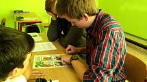 Úspěšná úniková vzdělávací hra Fakescape brněnských studentů politologie z Masarykovy univerzity je čím dál úspěšnější.