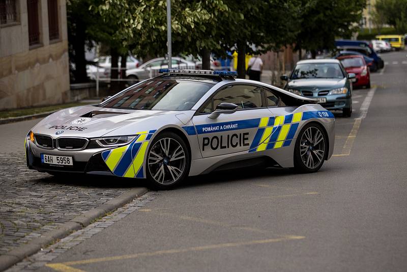 Nové policejní BMW i8, které má zapůjčené jihomoravská dopravní policie.
