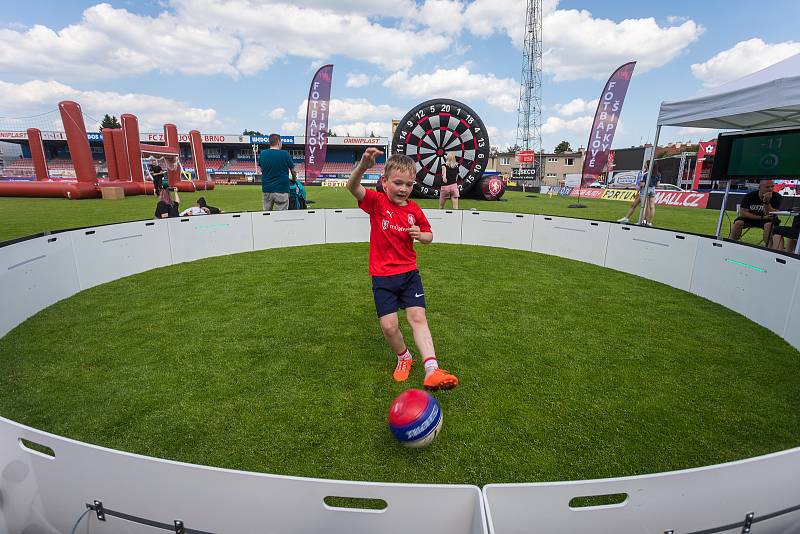 Stadion v Srbské ulici hostil Fotbalové slavnosti.