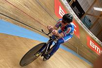 Dráhový cyklista brněnské Dukly Robin Wagner na velodromu ve švýcarském Grenchenu.