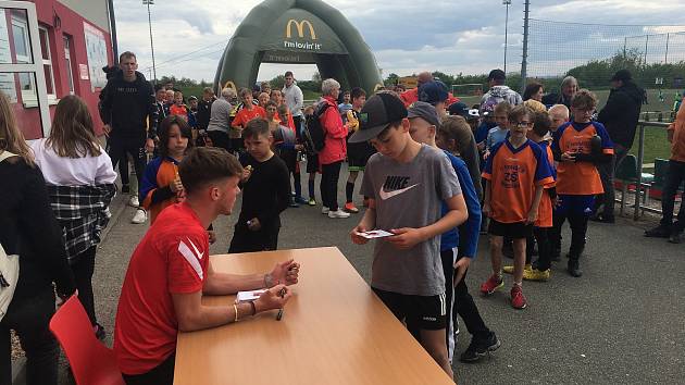 Ve fotbalovém centru v Brněnských Ivanovicích se ve čtvrtek konalo krajské finále McDonald´s Cupu.