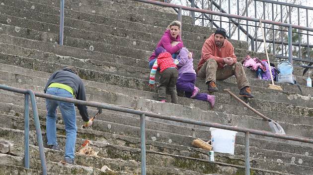 Brigáda na stadionu Za Lužánkami.