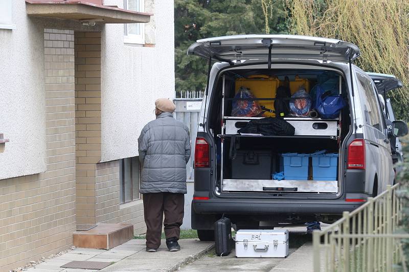 Policisté na místě střelby v Ostopovicích na Brněnsku.