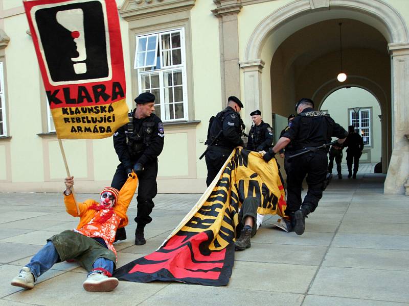 Demonstrace Klaunské rebelující armády