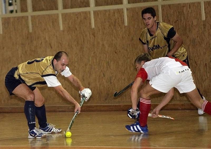 Pozemní hokejisté Techniky Brno v neděli odstartovali letošní halovou extraligovou sezonu.