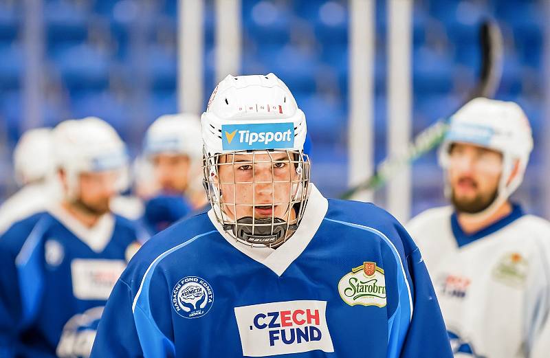 Hokejista brněnské Komety Stanislav Svozil dostal premiérovou pozvánku do národního týmu seniorů.